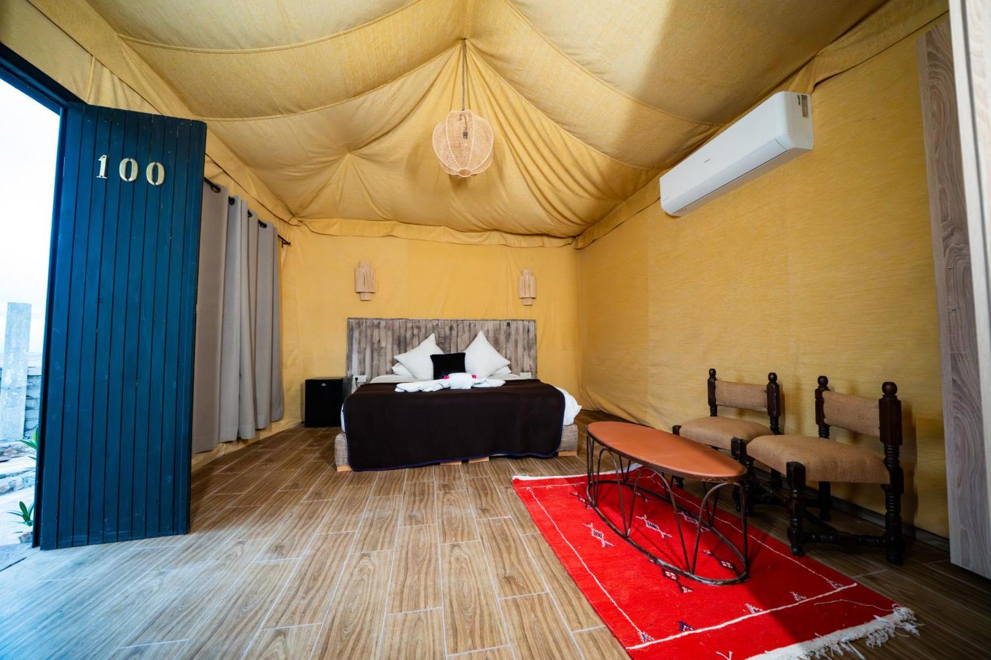 Le Bedouin Agafay Villa Маракеш Екстериор снимка
