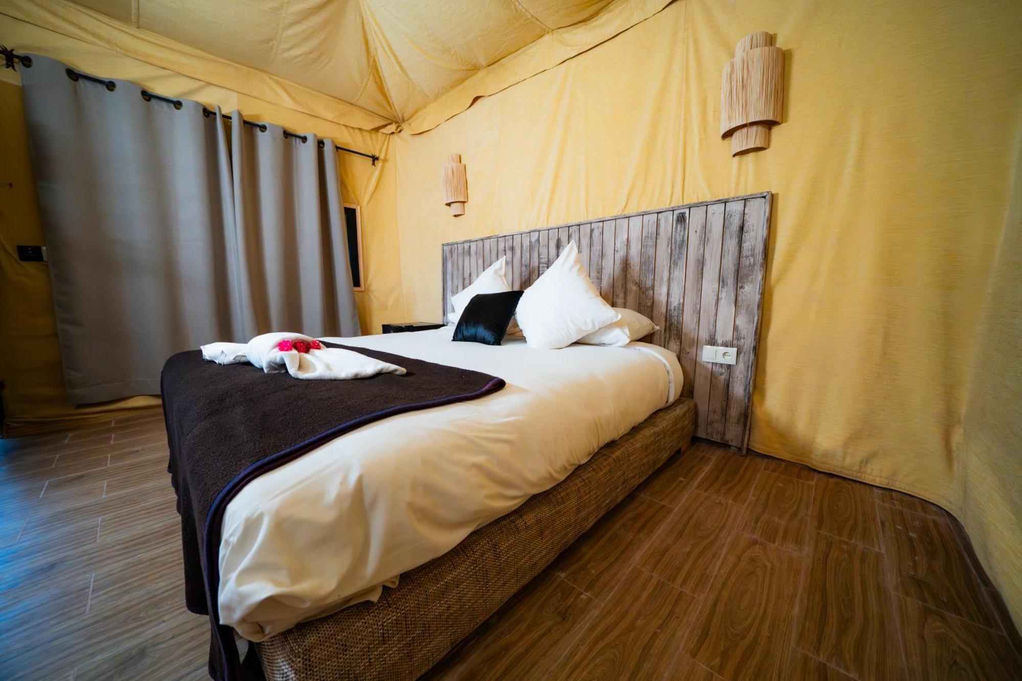 Le Bedouin Agafay Villa Маракеш Екстериор снимка