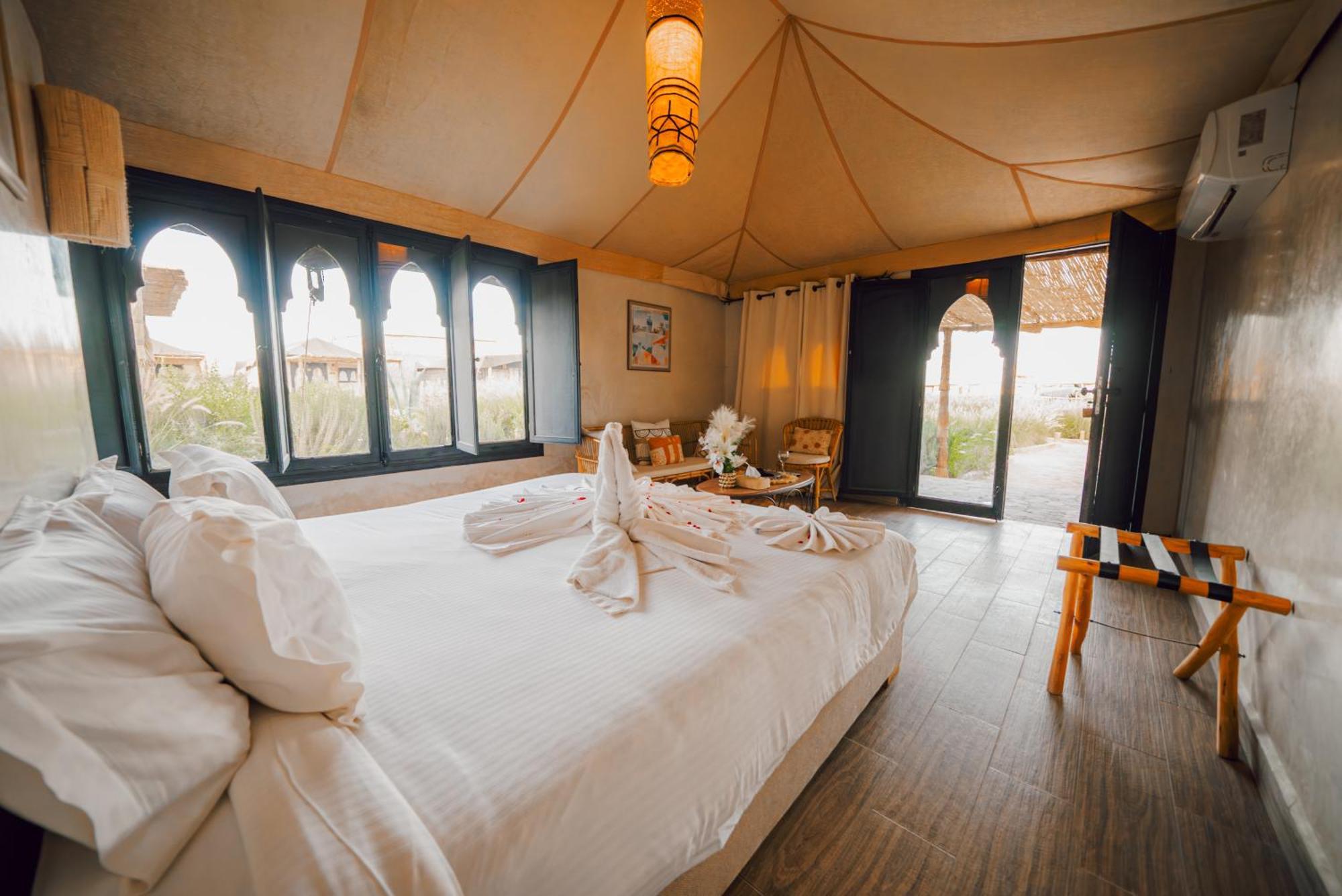 Le Bedouin Agafay Villa Маракеш Екстериор снимка
