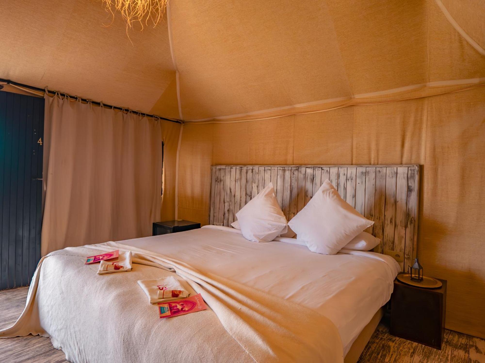 Le Bedouin Agafay Villa Маракеш Екстериор снимка